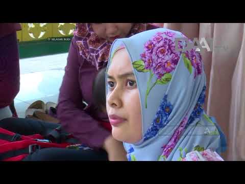 Bagaimana video patogen kuda wanita Agar menjatuhkan palu ponsel Thor