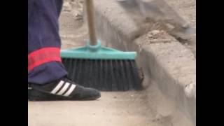 LIMPIEZA EN EL BARRIO 56 VIVIENDAS