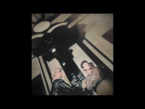 The Quarks - Mechanical (1981 Extended Dance Version)