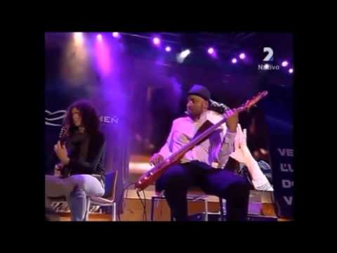 Ewa Farná: Boží mlejny melou