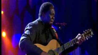 vusi mahlasela and angelique kidjo.avi