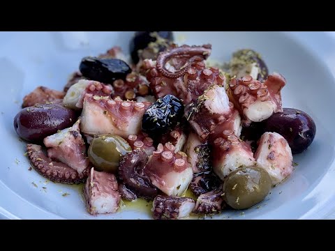 POLPO Marinato nellโAceto di Vino Bianco alla Greca - Antipasto Tradizionale Greco - Polpo Agrodolce