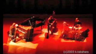 Trio Töykeät - Pjut