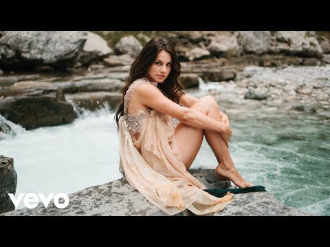 Ekaterina Shelehova - Siren