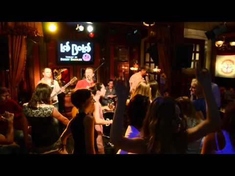 Los Bolos - Looking in your Big Brown Eyes (cover)