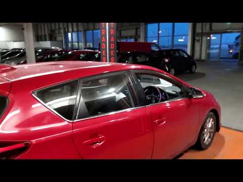 Toyota Auris 2017 - Image 2