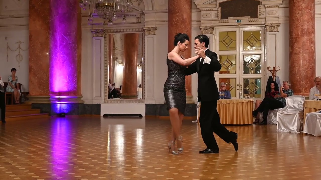 Maria Casán & Pablo Ávila: Pata Ancha- ( Osvaldo Pugliese) @Gran Hotel Rogaska