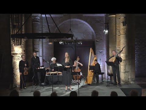 Souvigny – Les Musiciens de St Julien – When Daphne from fair Phoebus did fly