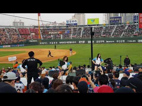 롯데자이언츠 180428 박기량 위아래