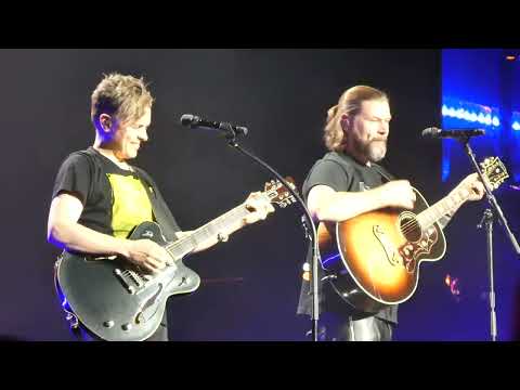 Michael Patrick Kelly Berlin 22.09.2022 (feat. Rea Garvey) - Knockin' on Heaven's Door