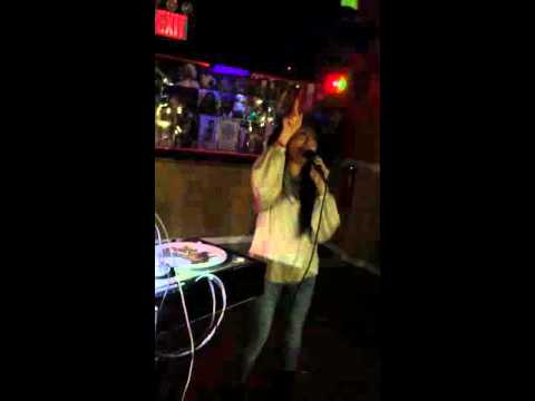 Sukiyaki Reggae Cover (上を向いて歩こう レゲエカバー) Jennifer Lara - Sister Sauti Performing in Brooklyn NYC