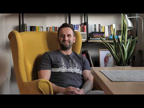 Jeszcze niedawno był w więzieniu. Dziś opowiada, jak zmieniły go babcia i św. Faustyna