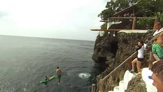 preview picture of video 'Cliff Jumping at Ariel's Point, Aklan'