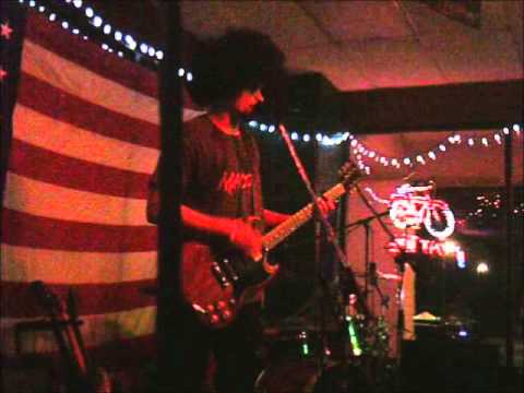 LSD: the Crescent Moon Dogs - Rock It Ship *live*