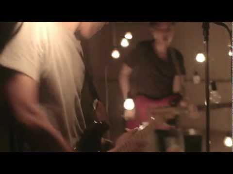 Cantaroot - กระโดดเตะหลอดไฟ (Unofficial MV)