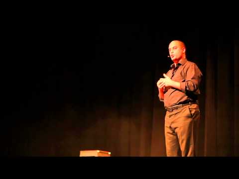 Jerome Commandeur : Sketch Les gens moches extrait du spectacle "Jerome Commandeur se fait discret".