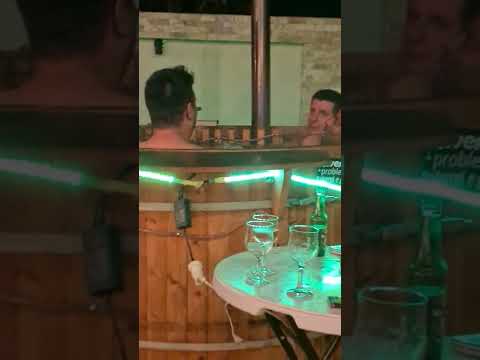 O baie corespunzătoare la Pensiunea Luminita Rugi Târgu Jiu!!