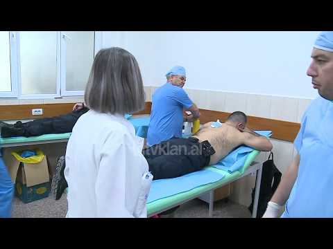 11 police te plagosur ne proteste