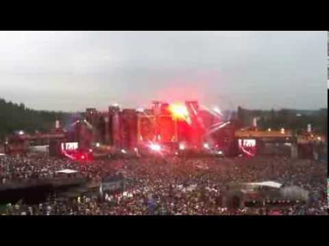 Alesso at Tomorrowland 2012 Mainstage - Playing Calvin Harris - Feel So Close