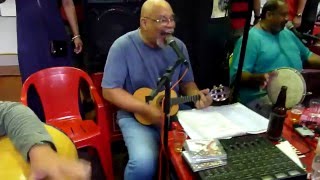 preview picture of video 'Samba no Bar do Costa: Fundo de Quintal - Parei (Flavio Oliveira do Salgueiro)'