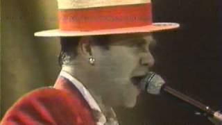 Elton John - Saturday Night&#39;s (Alright for Fighting) - Wembley 1984 (HQ Audio)