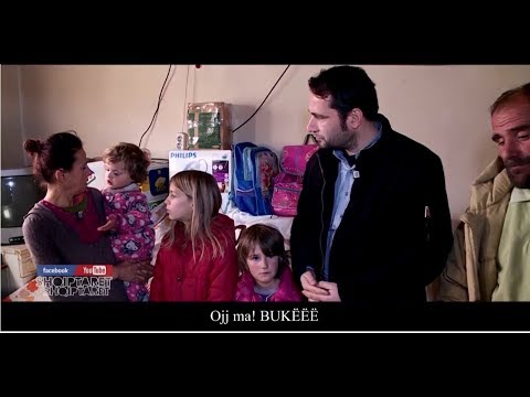 Dua Buke! Klikthma rrenqethese e vajzes se vogel perlot Elvisin dhe Sidritin!