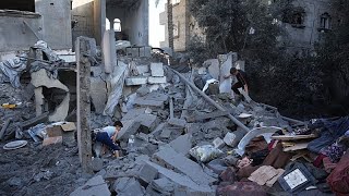 Gaza: Familien durchsuchen Trümmer nach israelischen Angriffen auf Wohnhäuser