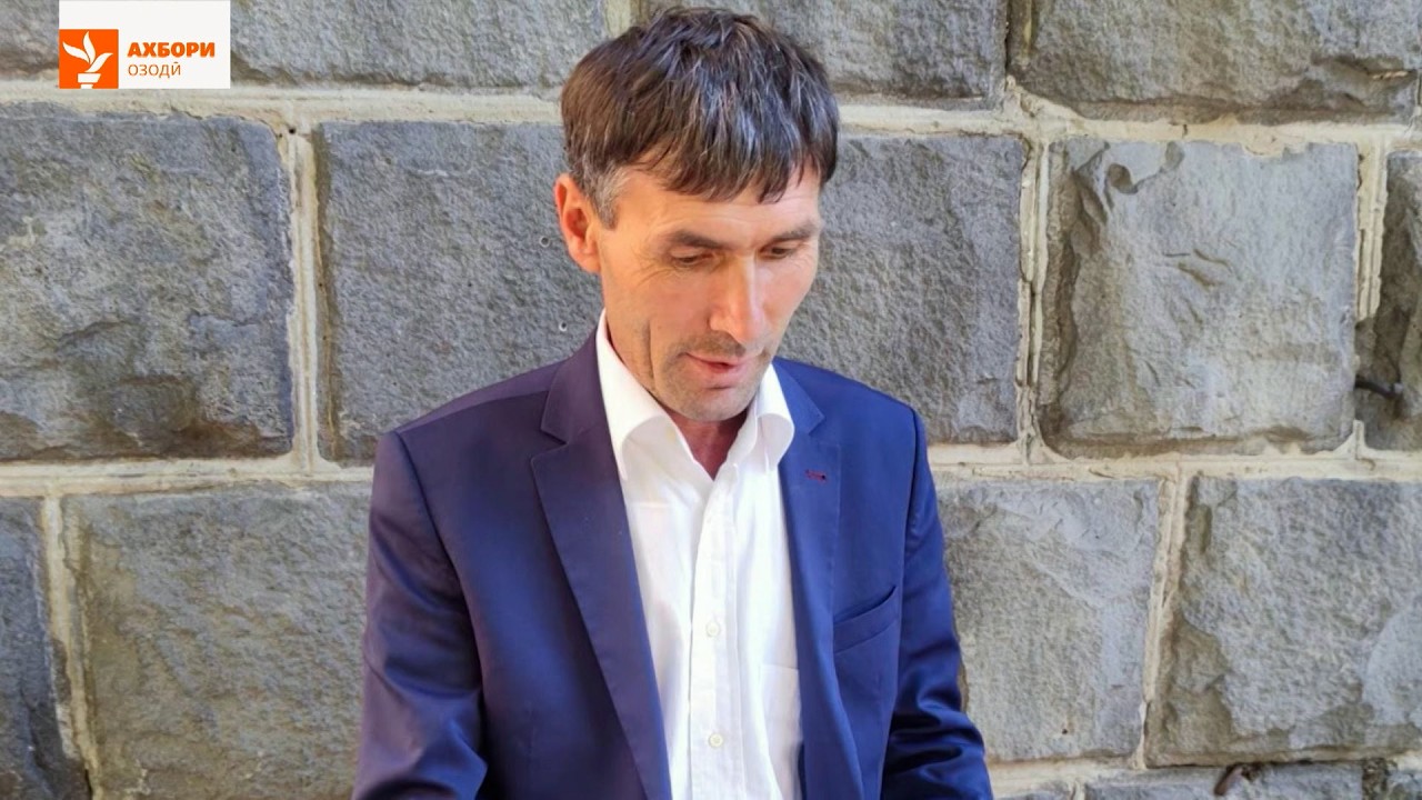 Шикояти корманди собиқи ОМОН: "Падари пирамро азият мекунанд"