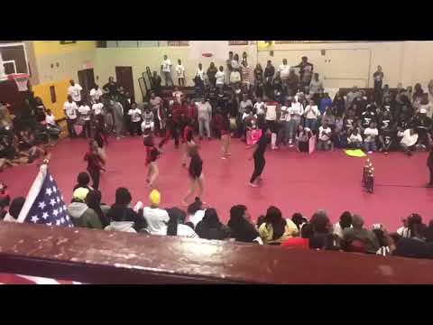 Stand battle , misfits vs gatorettes