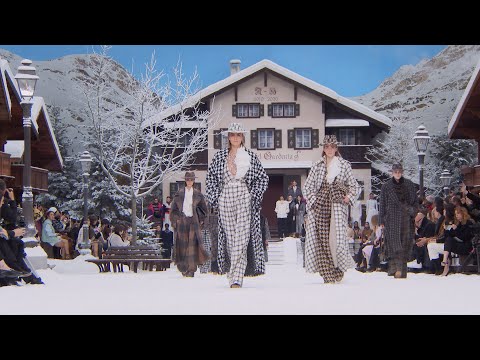 Fall-Winter 2019/20 Ready-to-Wear Show – CHANEL Shows