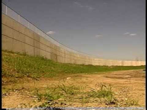 CBS 6 Video Vault: 1991 - June 24 - City leaders tour new Richmond Flood Wall