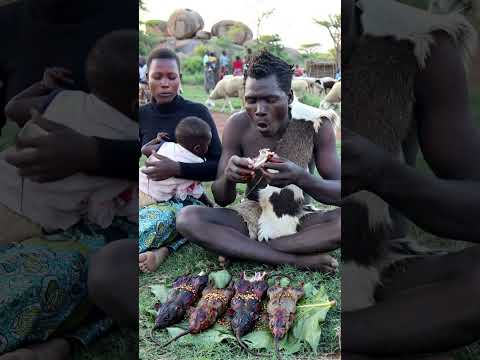 Roasted Bush Rats in Africa! 🌍 🐀 Tasty Meal? 😋 #AfricanFood #bushmeat #SurvivalFood #tradition