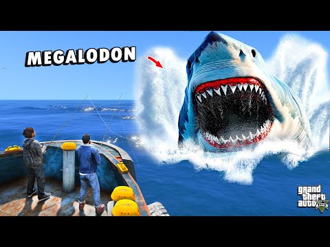 CRAZY!! Samsul and I were fishing in the sea!! WE EVEN FOUND A GIANT MEGALODON SHARK in GTA 5!!!