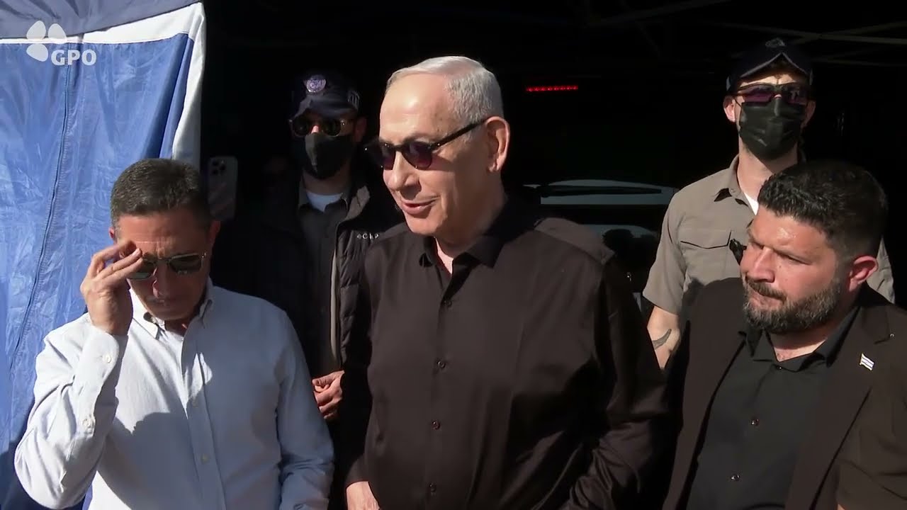 ראש הממשלה נתניהו בזירת הנפילה בבאר שבע