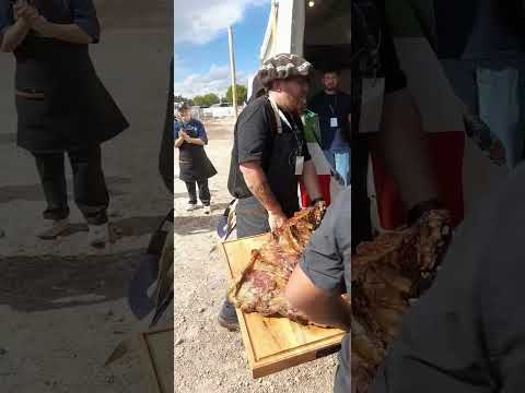 #mexico ..y Argentina   unidos por un ASADO a la estaca! concurso realizado en Zapala provincia Nqn