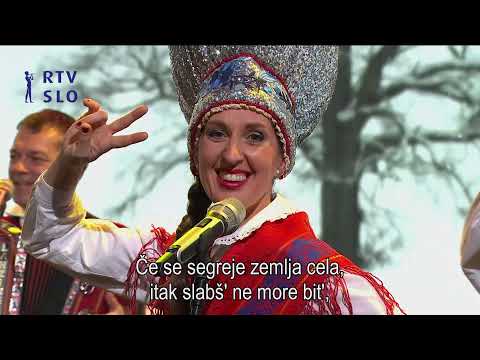 MALA TERASA - ANSAMBEL HRENČEK FEAT. KVINTET DORI - SLABŠ' NE MORE BIT'