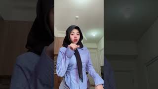 Download lagu Cantik putih padat berisi #shorts mp3