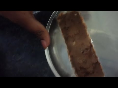 THIS IS MY FIRST VIDEO🥰🥰 AND I MADE A CHOCOLATE BAR IN THIS VIDEO