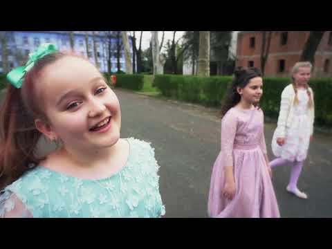 Djurdjevdanski festival 2021: JELENA RAČIĆ, JOVANA TRNINIĆ I LEA VUČAJ - Iskrica ljubavi