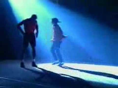 Michael Jackson V's Michael Jordan
