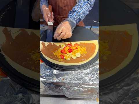 충격적인 명동 물가 9,000원 크레페 expensive crepe #shorts #streetfood #mukbang #crepe