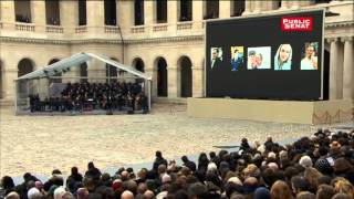 Hommage national : Camélia Jordana, Yaël Naim et Nolwenn Leroy chantent Jacques Brel