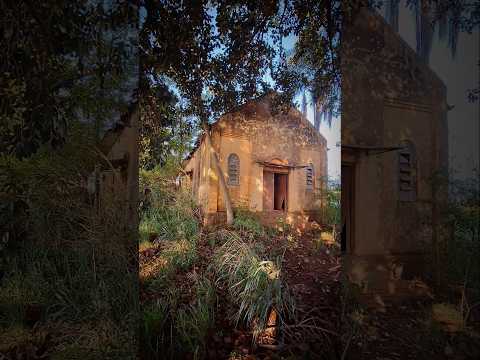 IGREJA ABANDONADA EM RUÍNAS NA ZONA RURAL DE CENTENÁRIO DO SUL, PARANÁ Impermanência 无常