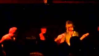 Peach Kelli Pop - "Princess castle, 1987" (live)