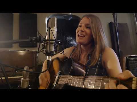 Tessa Bobessa  -  "Moonglow, Lamp Low" (Eleni Mandell acoustic cover)