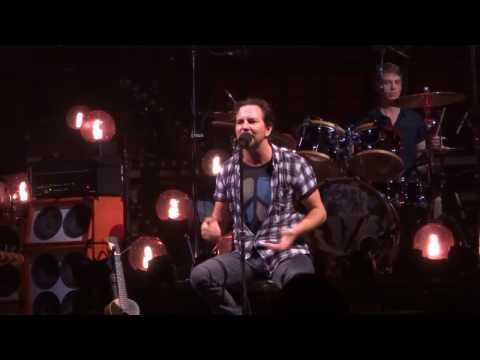 Pearl Jam - Sleeping by myself live in San Diego 2013