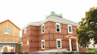 Widow&#39;s Walk: An Inside Look at an Uncommon Roof Feature