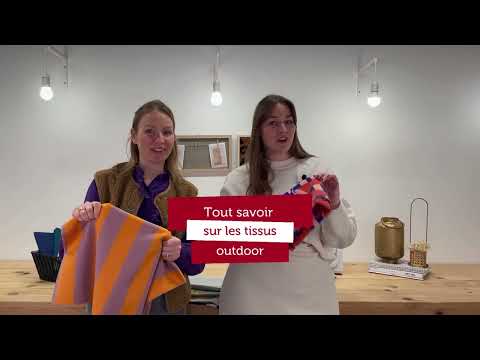 Vignette vidéo : choisir un tissu pour coussins extérieur