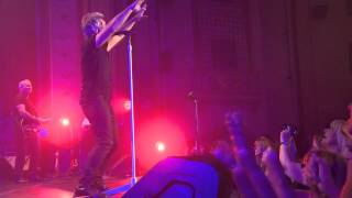 Jon Bon Jovi - Oh, Pretty Woman (live at Count Basie Theatre 2014)