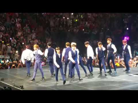 180624 Wanna One (워너원) - Energetic 에너제틱 | KCON NY